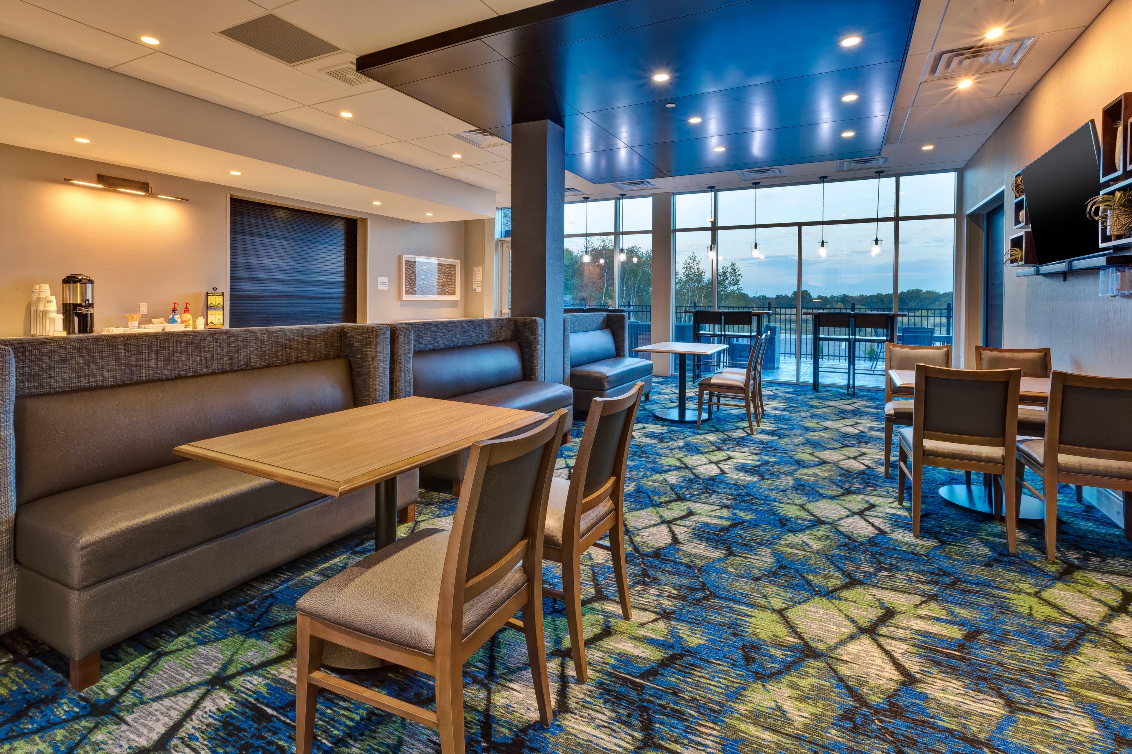 Holiday Inn Express & Suites - Cedar Springs - Grand Rapids N By Ihg Eksteriør bilde