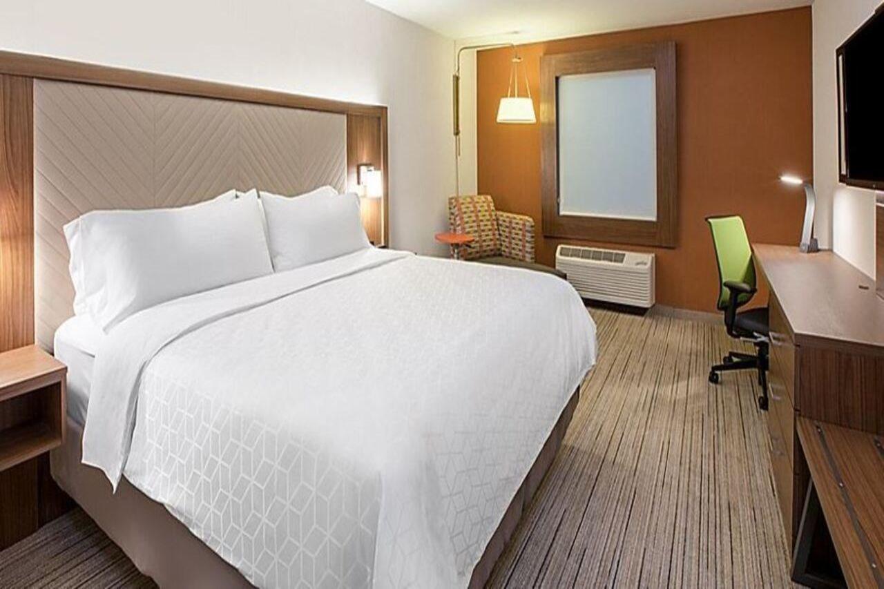 Holiday Inn Express & Suites - Cedar Springs - Grand Rapids N By Ihg Eksteriør bilde